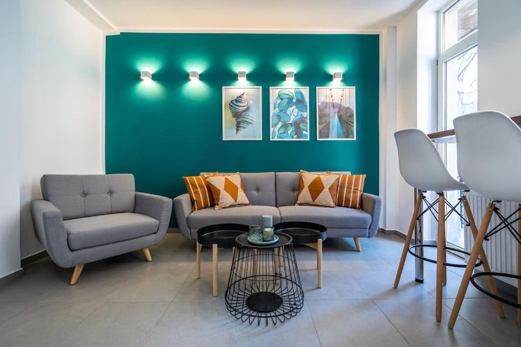 Holiday Vibe - 2R Apartment In Piata Romana Bucarest Exterior foto